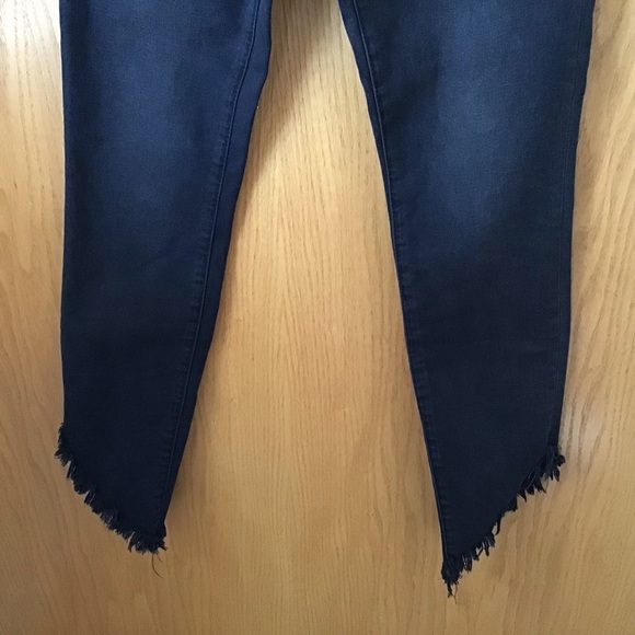 Joe's Jeans The Icon Ankle Tindall Flawless Asymmetrical Raw Hem Black J… - Picture 5 of 11